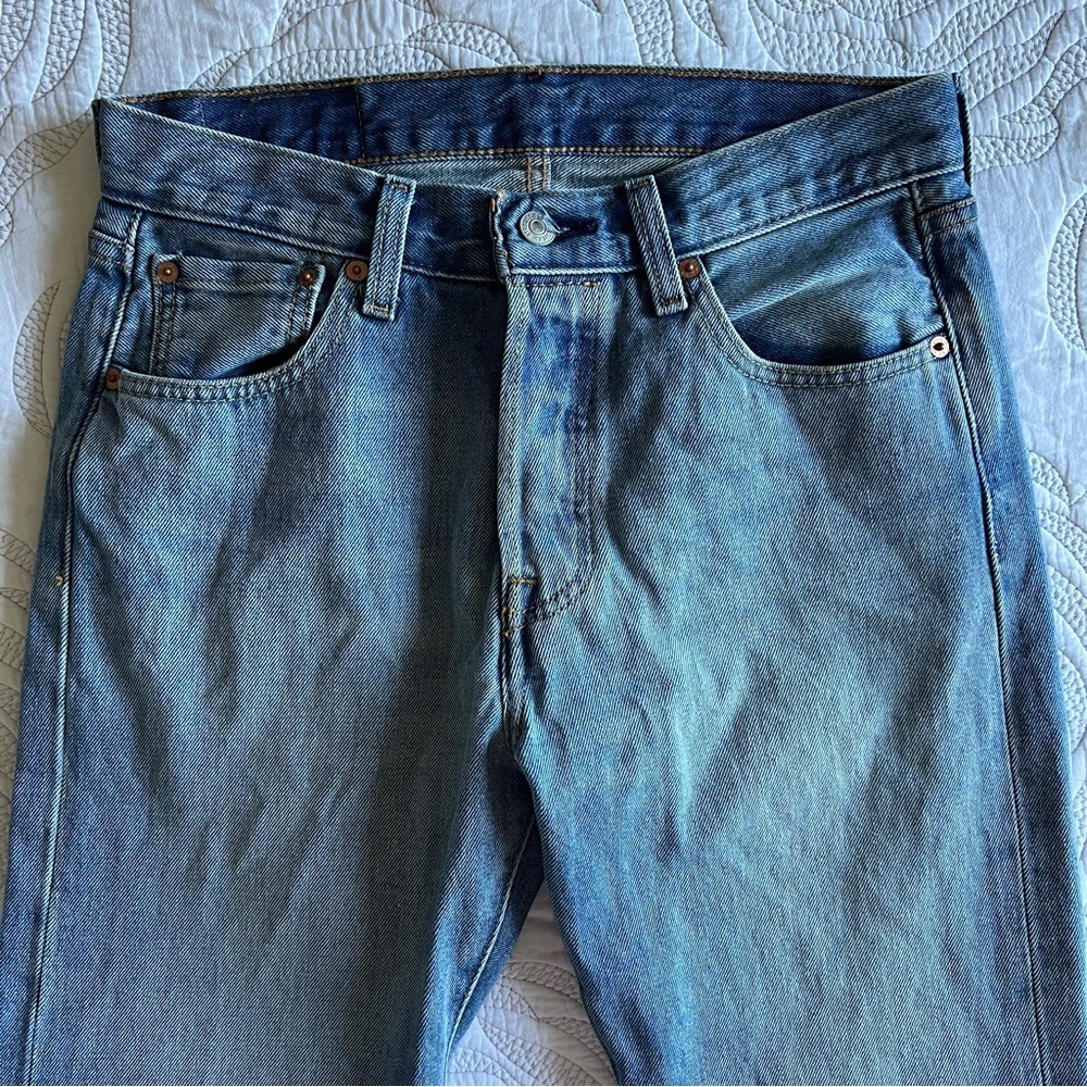 Levi's - 501 Original Fit Jeans - Meet Me at The Greek - Medium Wash - Picture 4 of 12